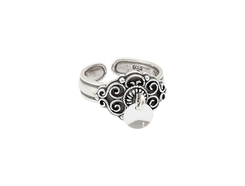 Ring, oksidert m. løv