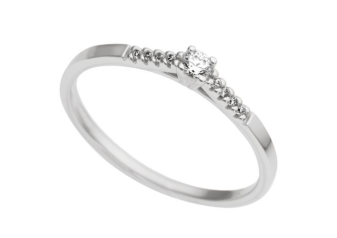 Hovedbilde Diamantring med 9 diamanter 
